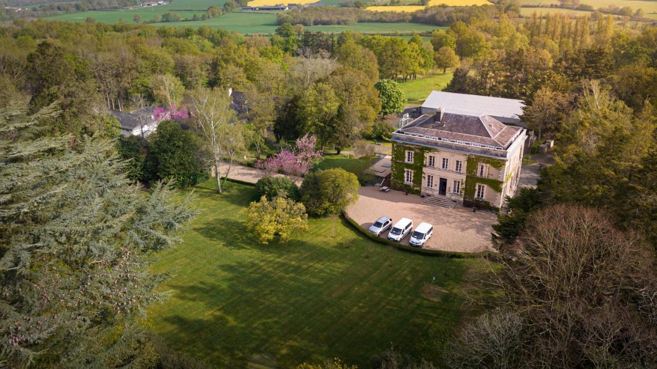 Institut Bois Robert Bécon-les-Granits Exterior foto